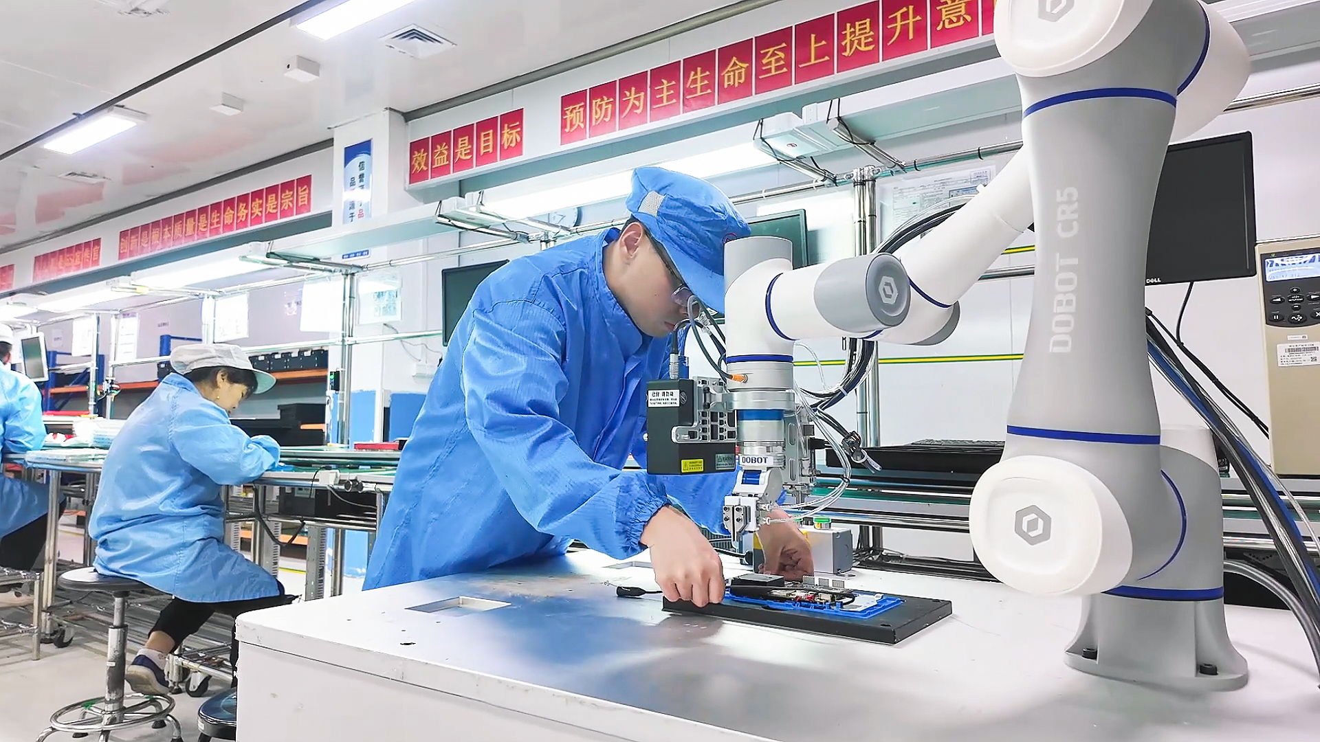 越疆,越疆科技,自動碼垛,機器人抓手,碼垛抓手類型,產品特性,托盤配置,操作要求-協作機器人：毫米級精度如何重塑智能制造新格局
